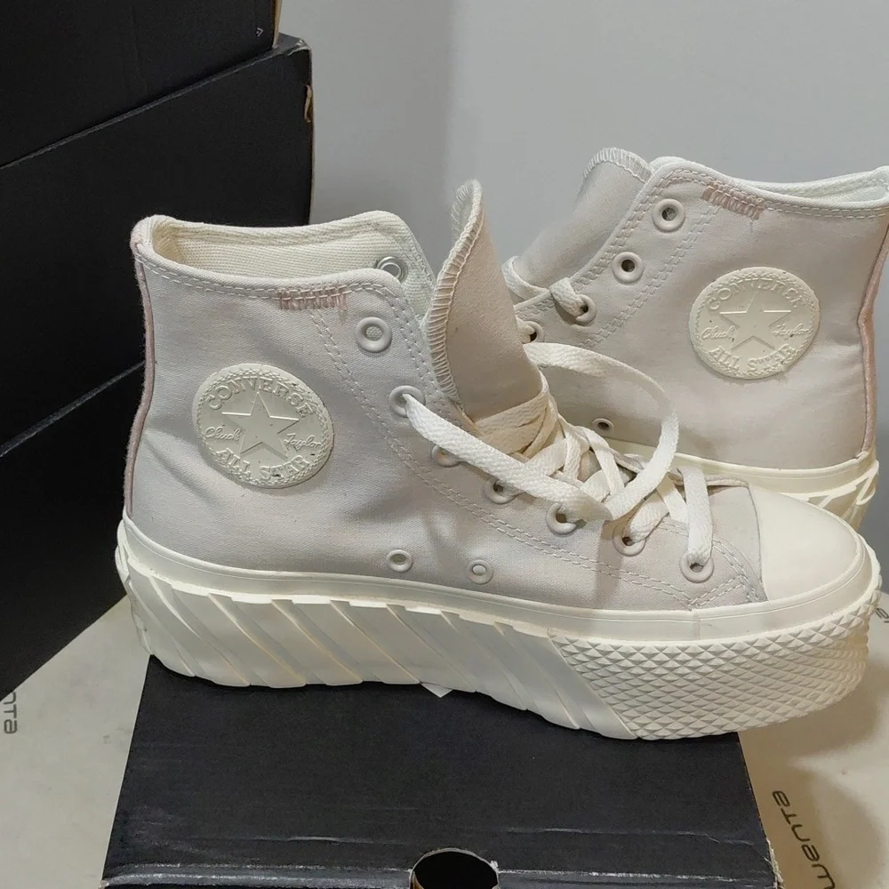 Converse White/Cream Platform Lace-Up High-Top Boots - Picture 6 of 11